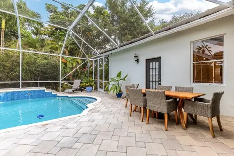 1271 NW 102nd Way Coral Springs FL 33071