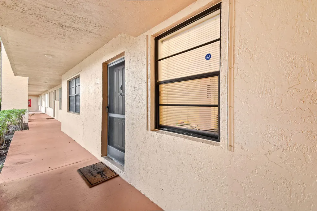 140 Lake Nancy Lane West Palm Beach FL 33411