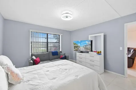 140 Lake Nancy Lane West Palm Beach FL 33411