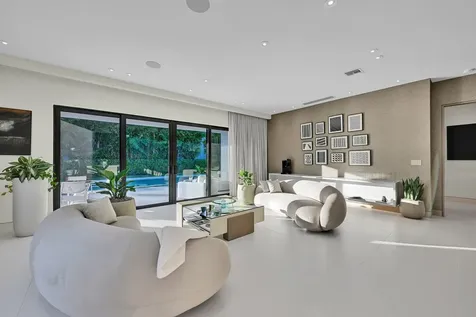 8538 Apple Falls Lane Boca Raton FL 33496