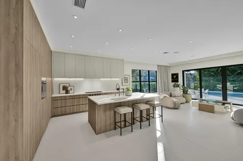 8538 Apple Falls Lane Boca Raton FL 33496