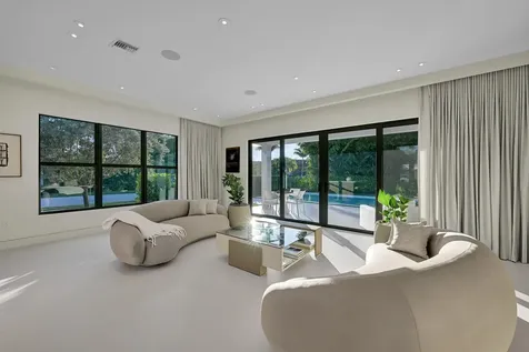 8538 Apple Falls Lane Boca Raton FL 33496