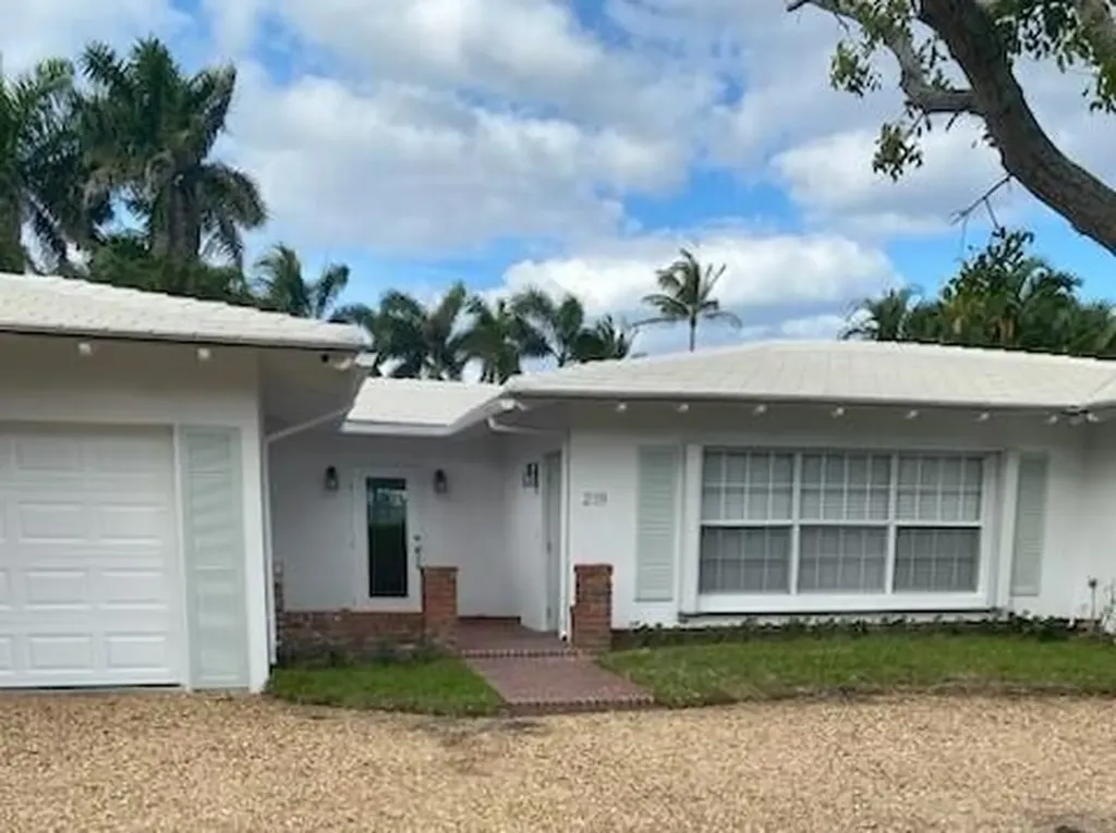219 Ridgeview Drive Palm Beach FL 33480
