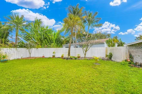 3203 Palm Drive Delray Beach FL 33483