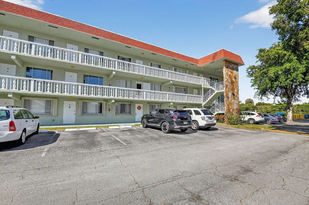 3200 Springdale Boulevard Palm Springs FL 33461