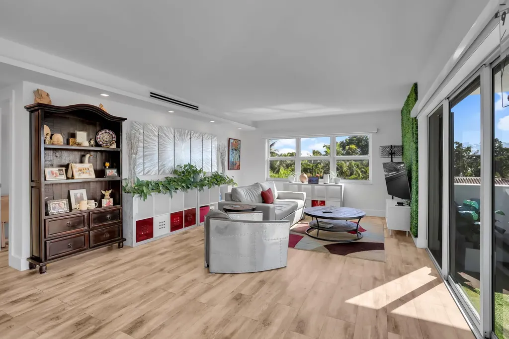 1839 Middle River Drive Fort Lauderdale FL 33305