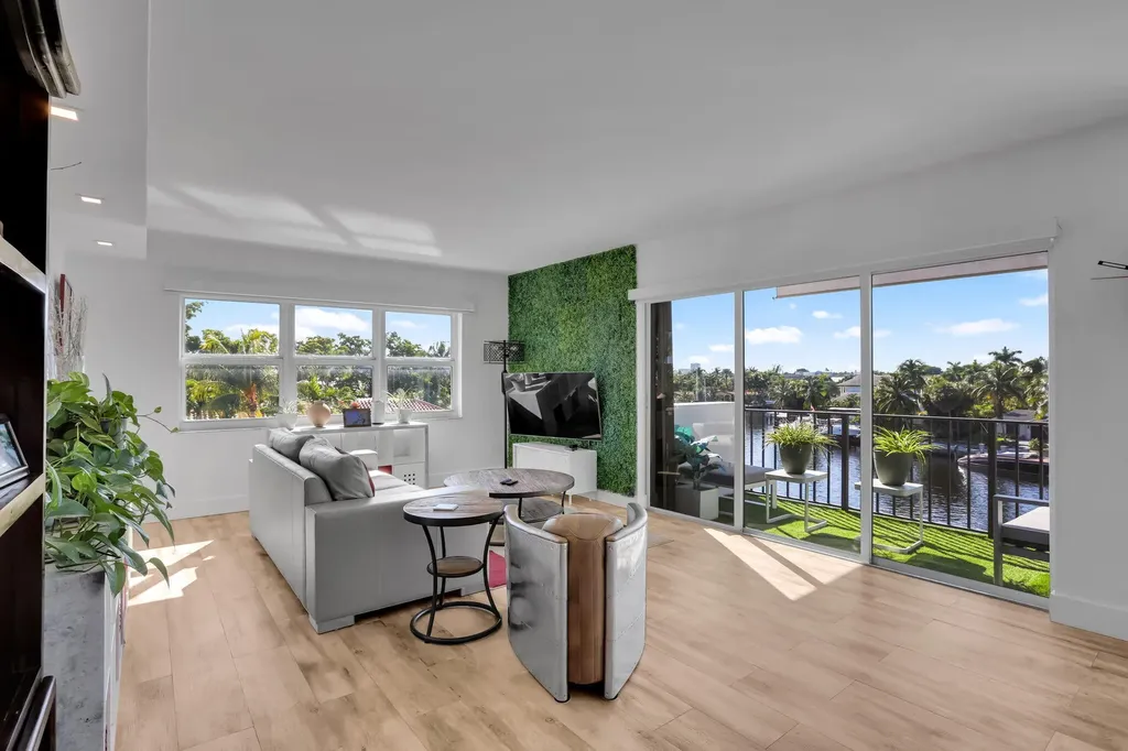 1839 Middle River Drive Fort Lauderdale FL 33305