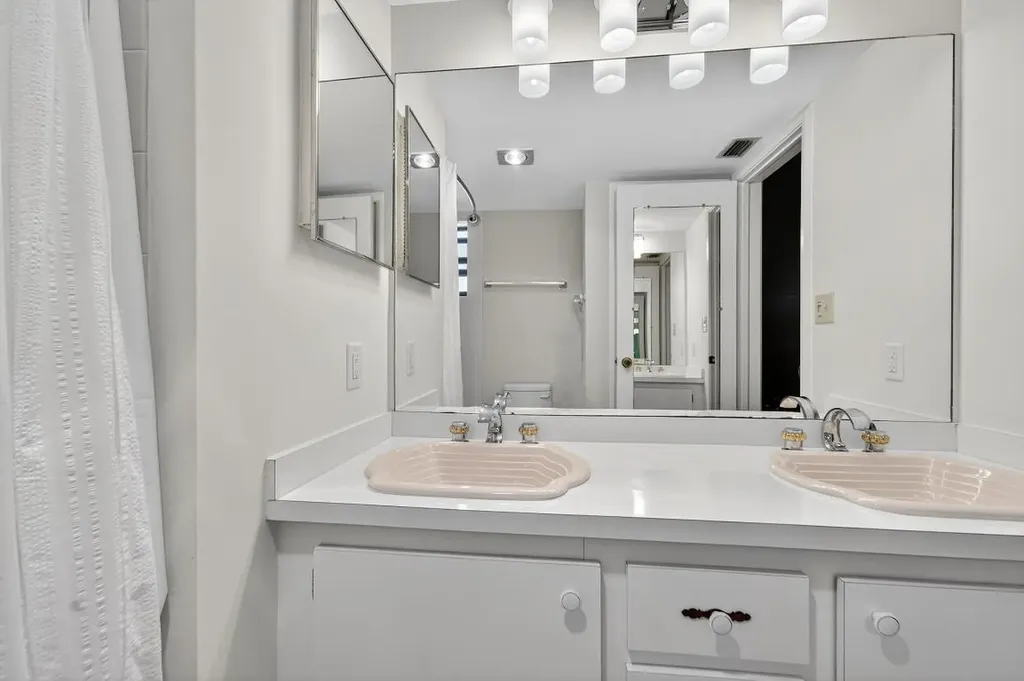6 Concourse Drive Jupiter FL 33469