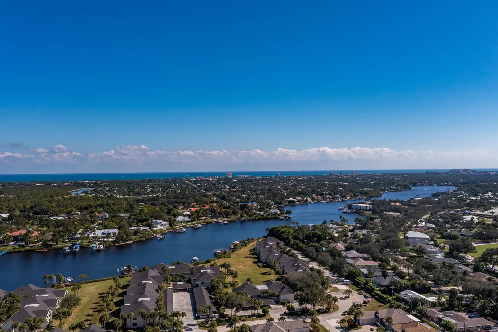 6 Concourse Drive Jupiter FL 33469