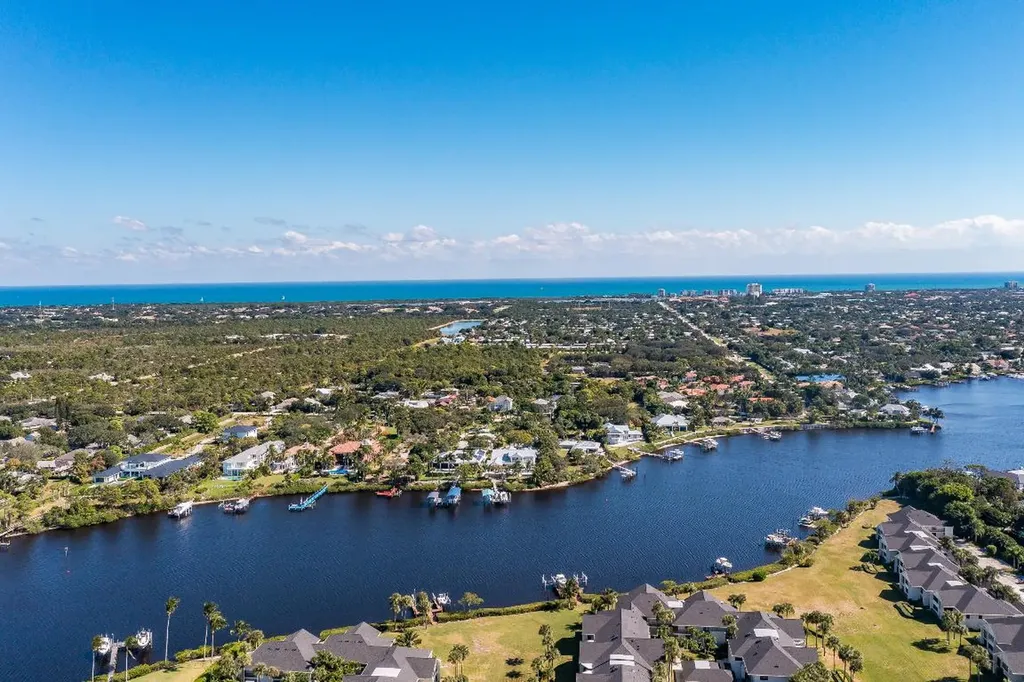 6 Concourse Drive Jupiter FL 33469