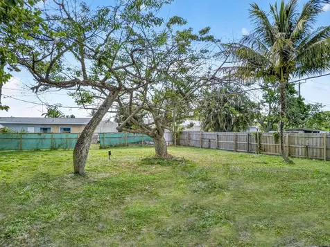 4368 Sussex Avenue Lake Worth FL 33461