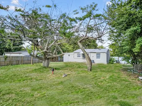 4368 Sussex Avenue Lake Worth FL 33461