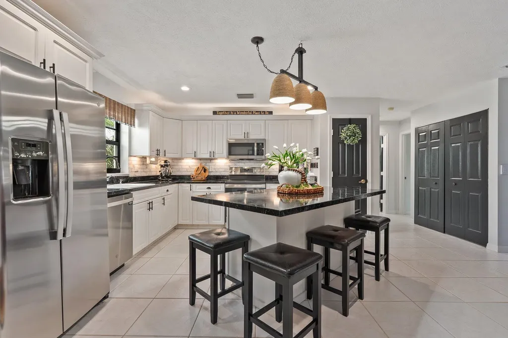 2186 SE Wild Meadow Circle Port St Lucie FL 34952