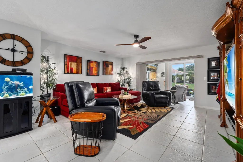 2186 SE Wild Meadow Circle Port St Lucie FL 34952