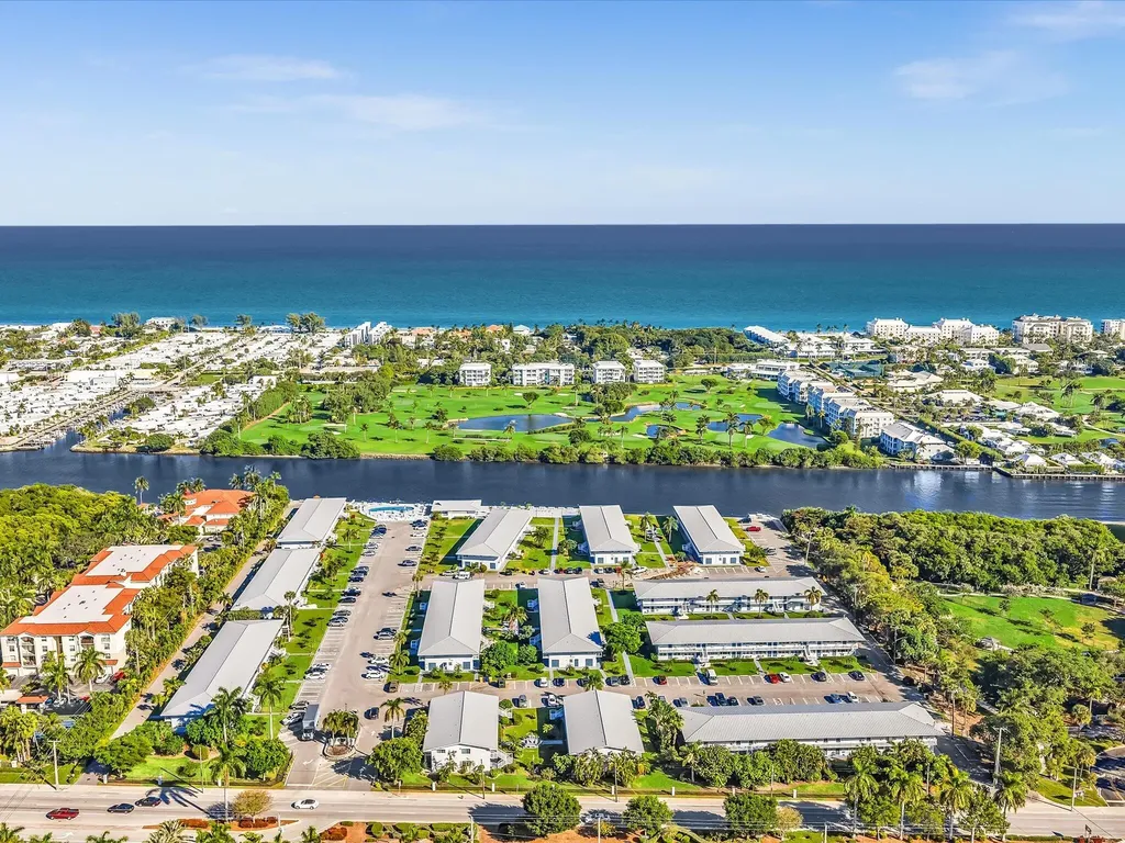 2542 S Federal Highway Boynton Beach FL 33435