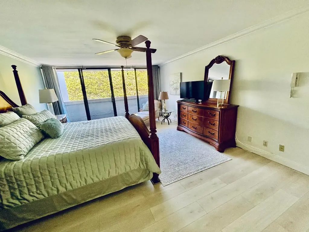 1170 Hillsboro Mile Hillsboro Beach FL 33062