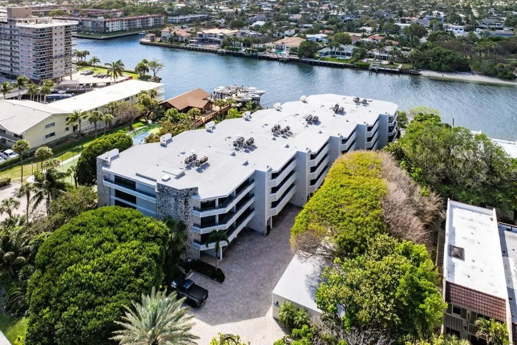 1170 Hillsboro Mile Hillsboro Beach FL 33062