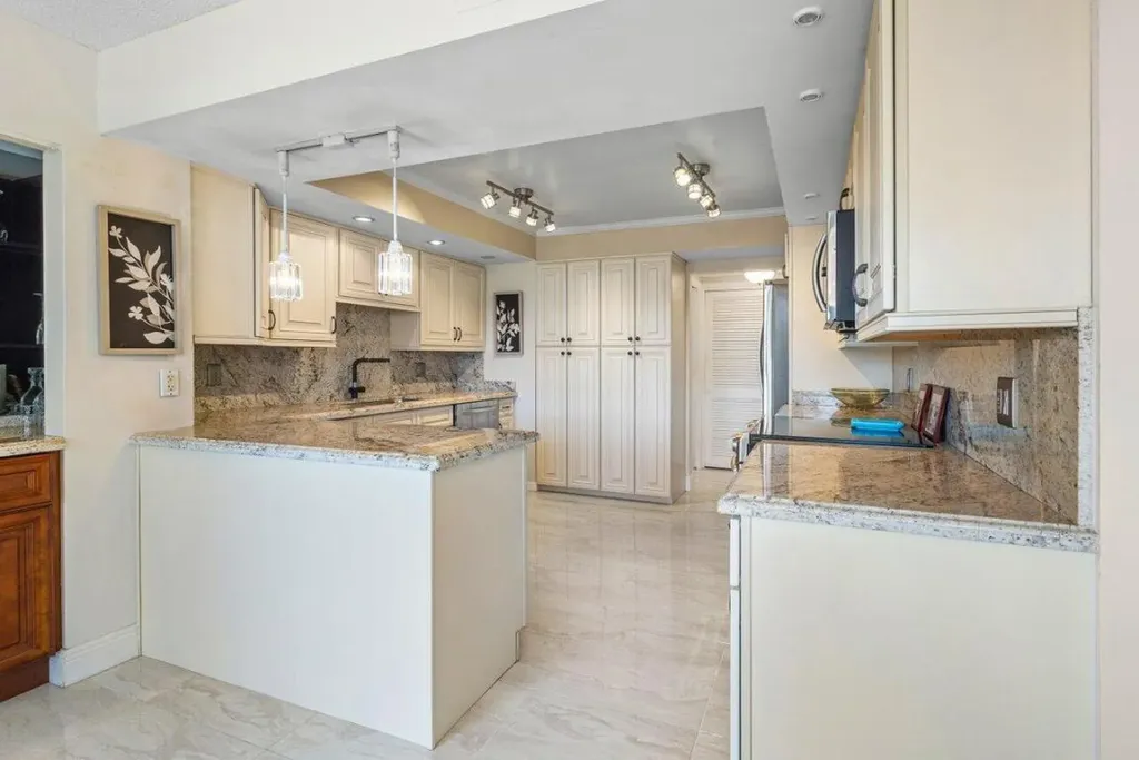 1170 Hillsboro Mile Hillsboro Beach FL 33062