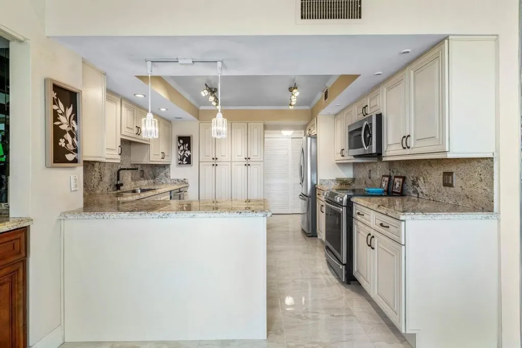 1170 Hillsboro Mile Hillsboro Beach FL 33062