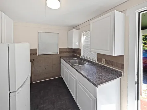 518 N 15th Street Fort Pierce FL 34950