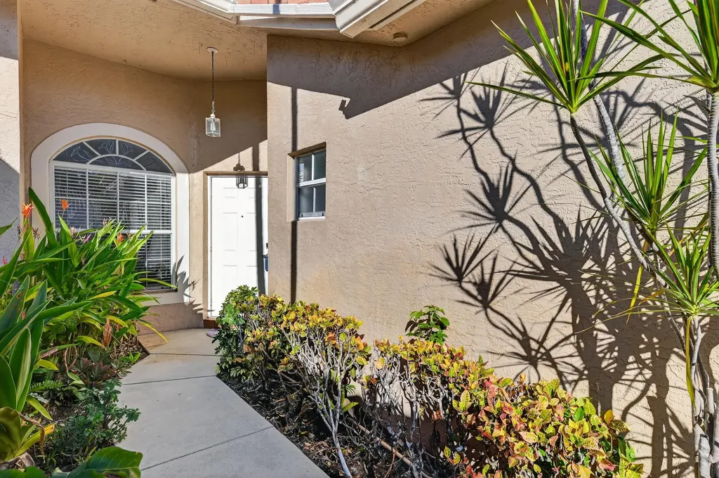 6140 Long Key Lane Boynton Beach FL 33472