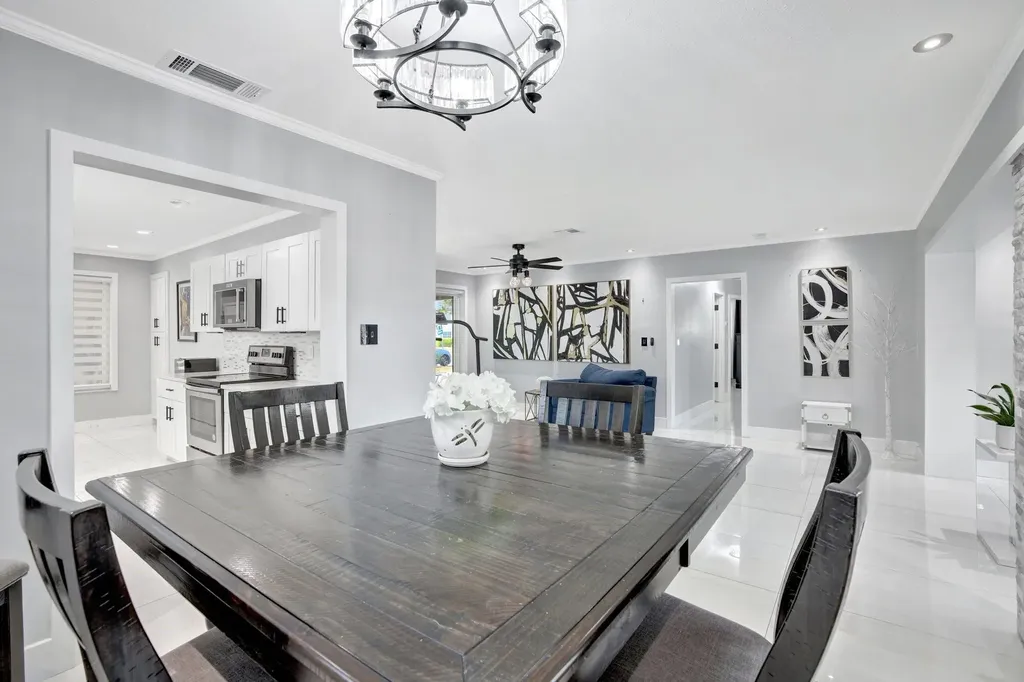 2260 NE 62nd Street Fort Lauderdale FL 33308