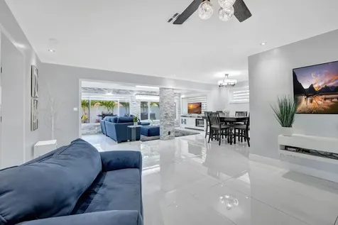 2260 NE 62nd Street Fort Lauderdale FL 33308