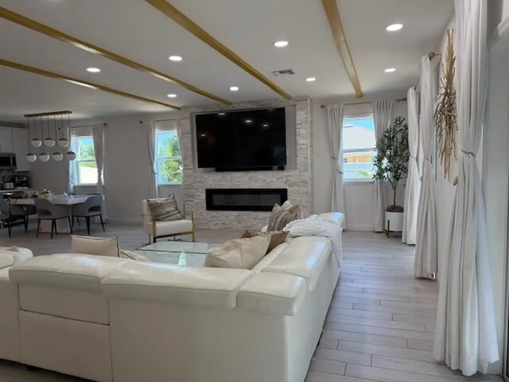 2300 SW Abalon Circle Port St Lucie FL 34953