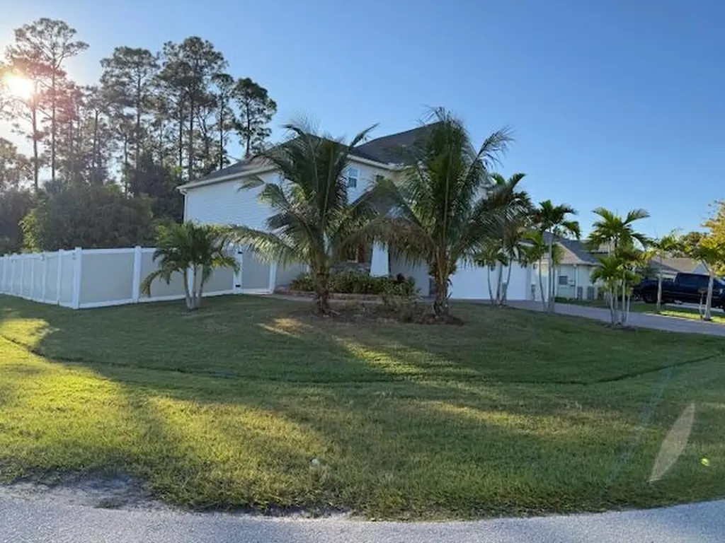 2300 SW Abalon Circle Port St Lucie FL 34953