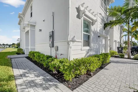 4645 Meyerson Place Lake Worth FL 33463