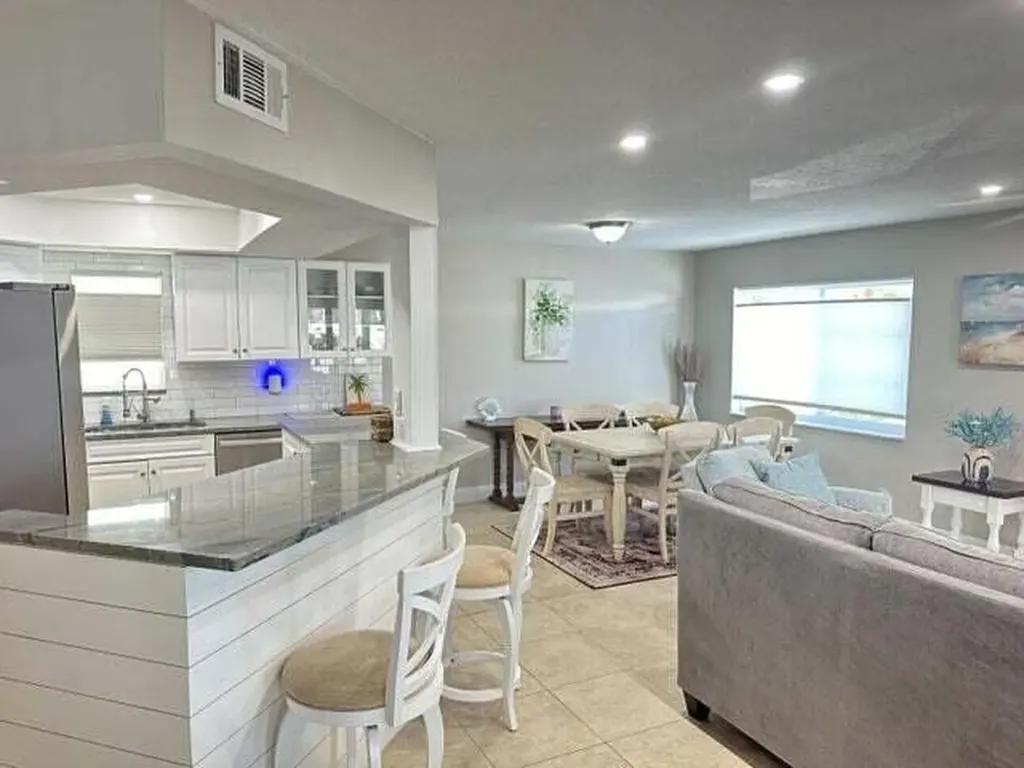 237 Seabreeze Circle Jupiter FL 33477