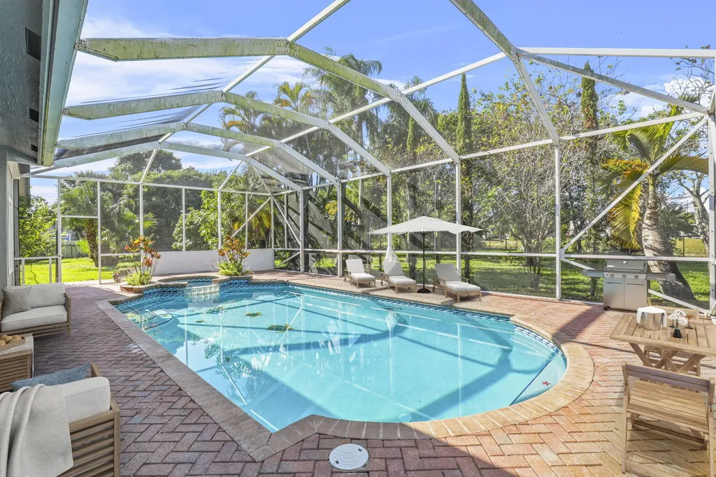 140 SW Mark Court Port St Lucie FL 34953