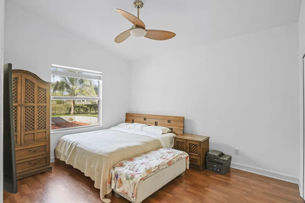 140 SW Mark Court Port St Lucie FL 34953