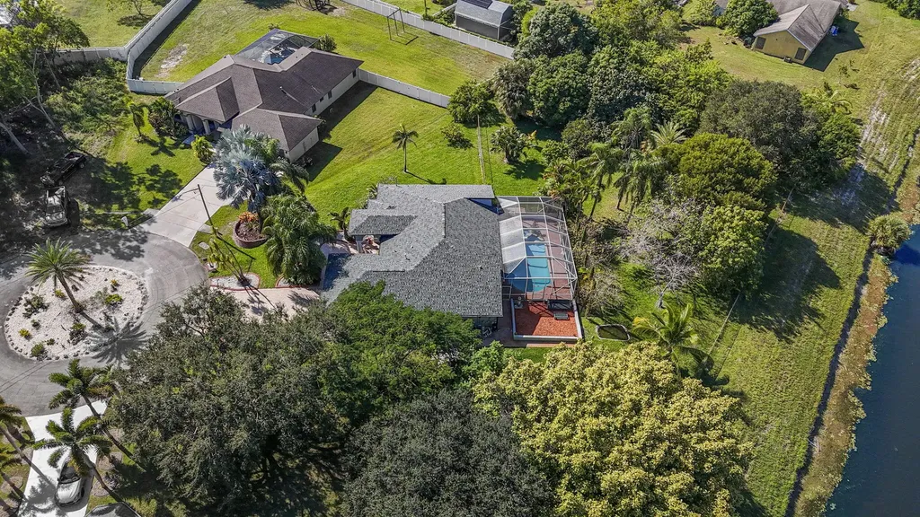 140 SW Mark Court Port St Lucie FL 34953