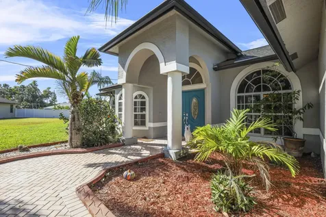 140 SW Mark Court Port St Lucie FL 34953