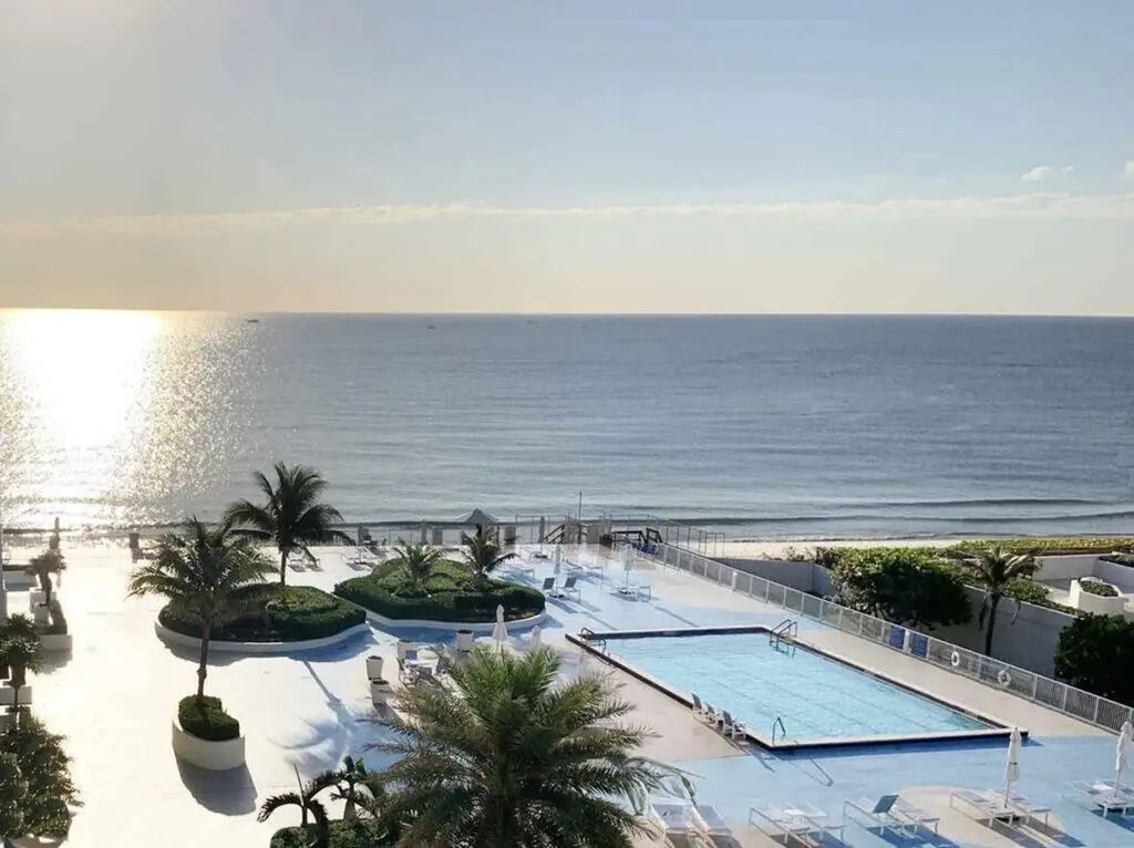 3546 S Ocean Boulevard South Palm Beach FL 33480