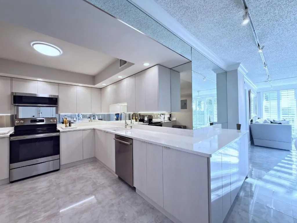 3546 S Ocean Boulevard South Palm Beach FL 33480