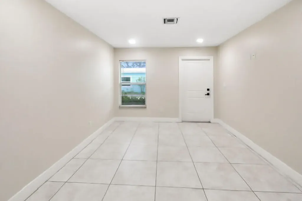 15242 69th Trail N Palm Beach Gardens FL 33418