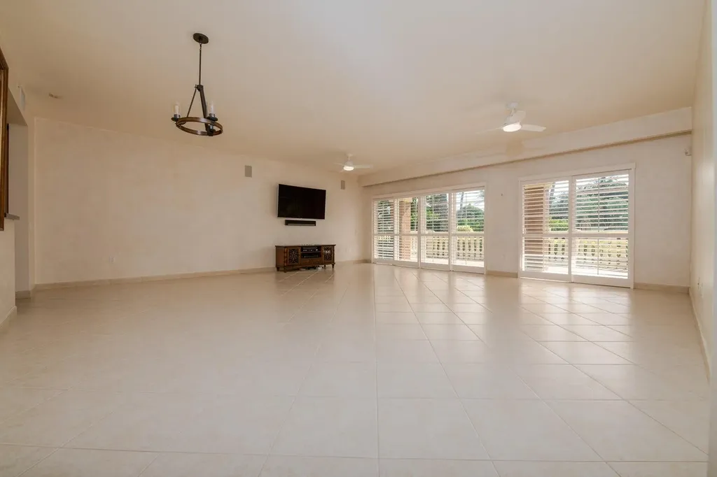 1228 Hillsboro Mile Hillsboro Beach FL 33062
