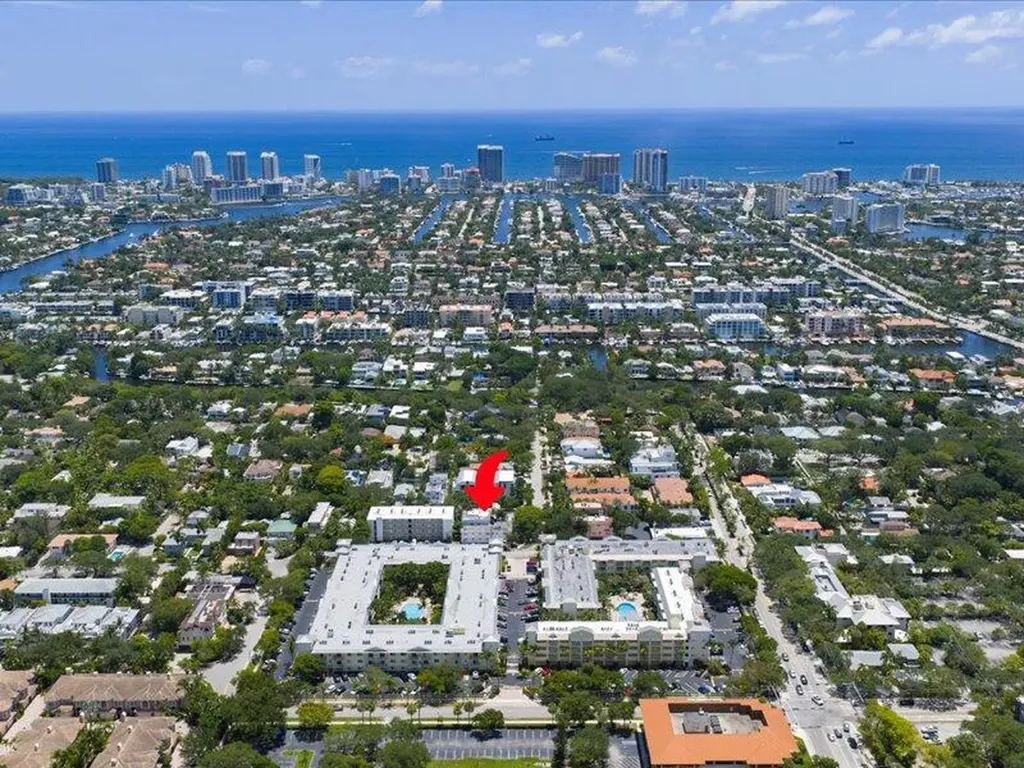 105 NE 16th Terrace Fort Lauderdale FL 33301