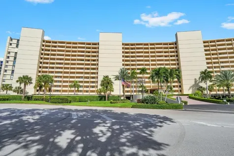 132 Lakeshore Drive North Palm Beach FL 33408