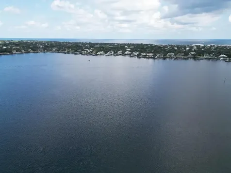 132 Lakeshore Drive North Palm Beach FL 33408