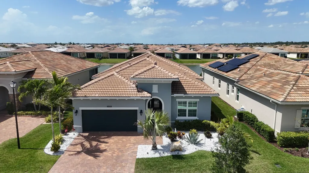 9282 SW Miracoli Way Port St Lucie FL 34987