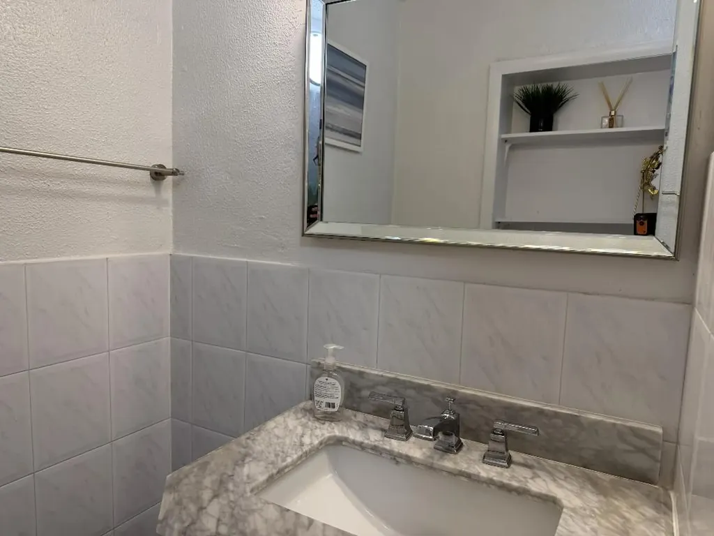 811 SE 16th Street Fort Lauderdale FL 33316
