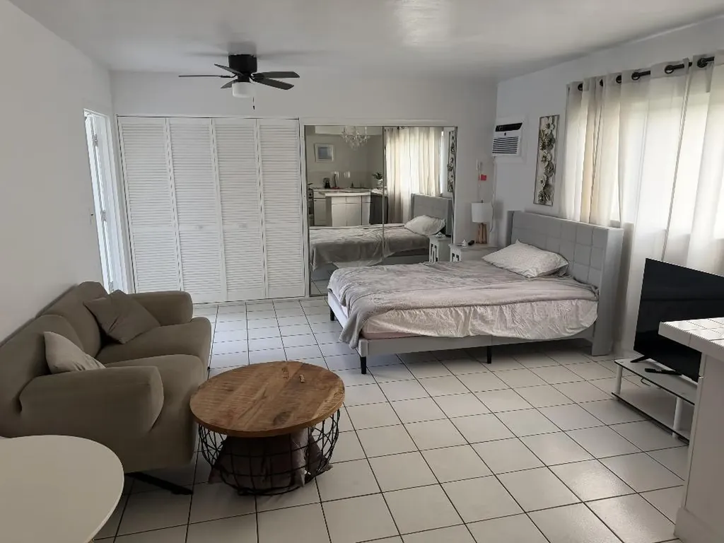 811 SE 16th Street Fort Lauderdale FL 33316