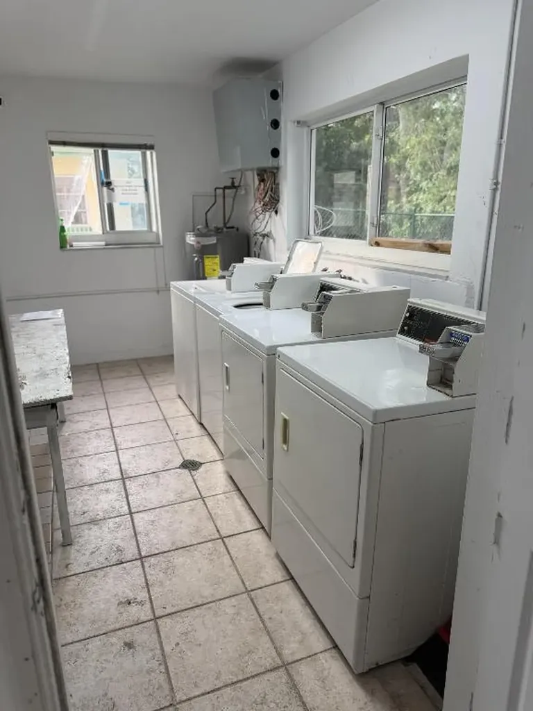 811 SE 16th Street Fort Lauderdale FL 33316