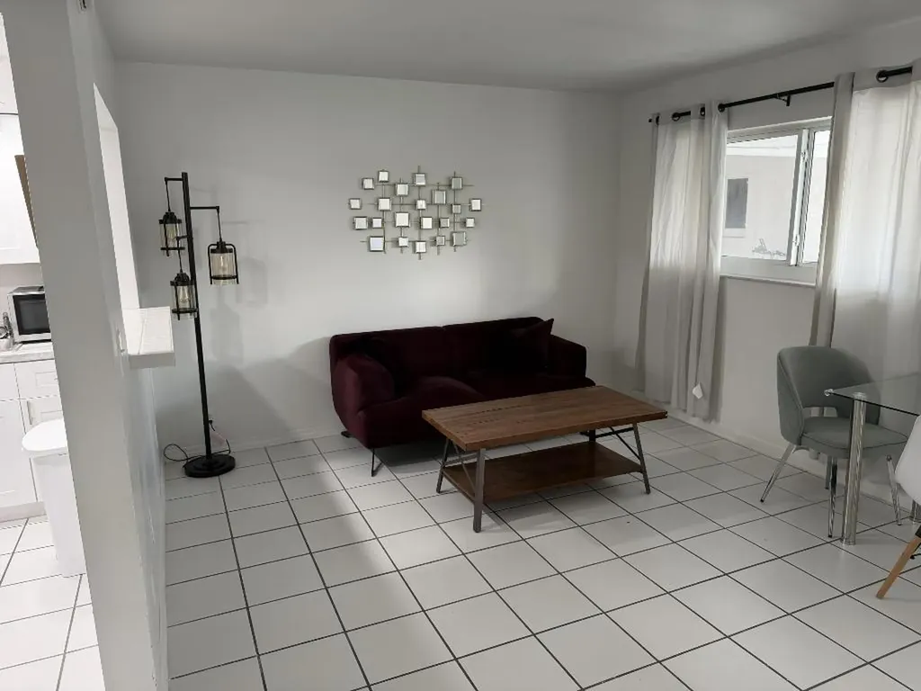 811 SE 16th Street Fort Lauderdale FL 33316