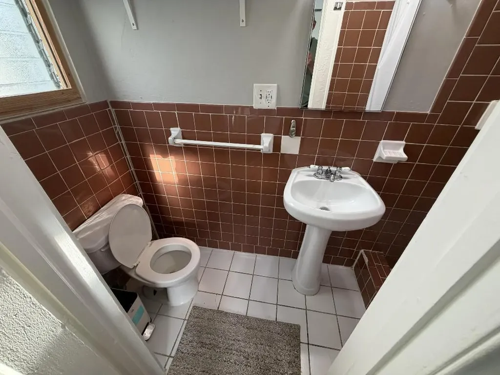 811 SE 16th Street Fort Lauderdale FL 33316