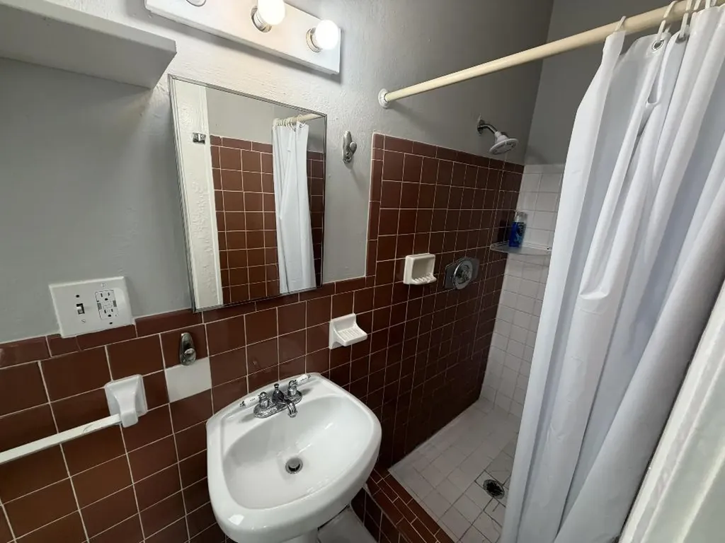 811 SE 16th Street Fort Lauderdale FL 33316
