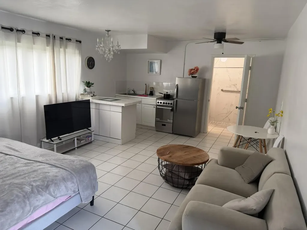 811 SE 16th Street Fort Lauderdale FL 33316